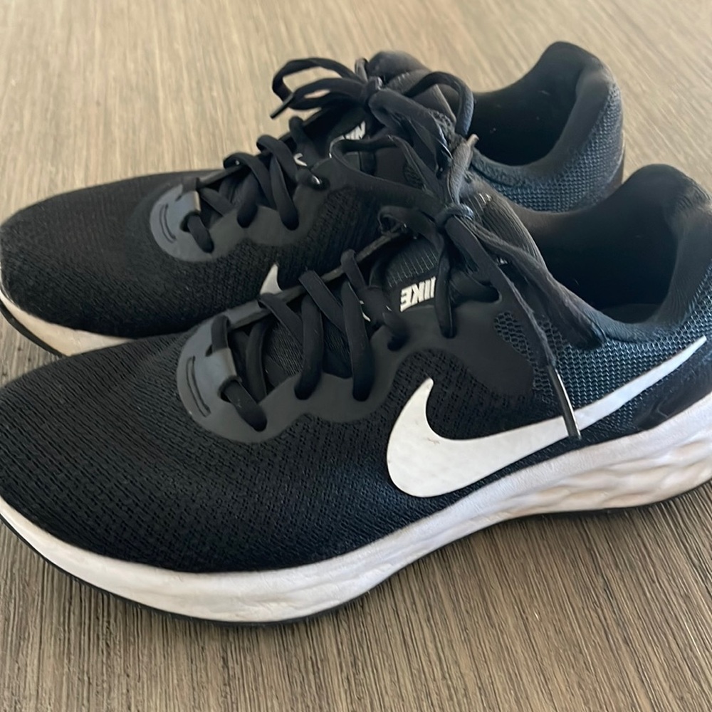 Women’s Nike Running Shoe.